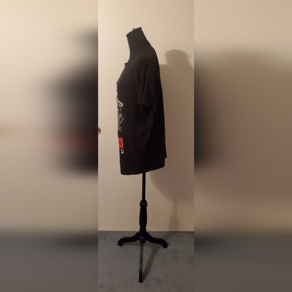 Batman Joker Dead Mans Hand Short Sleeve Graphic Shirt  Size Large - Picture 3 of 5